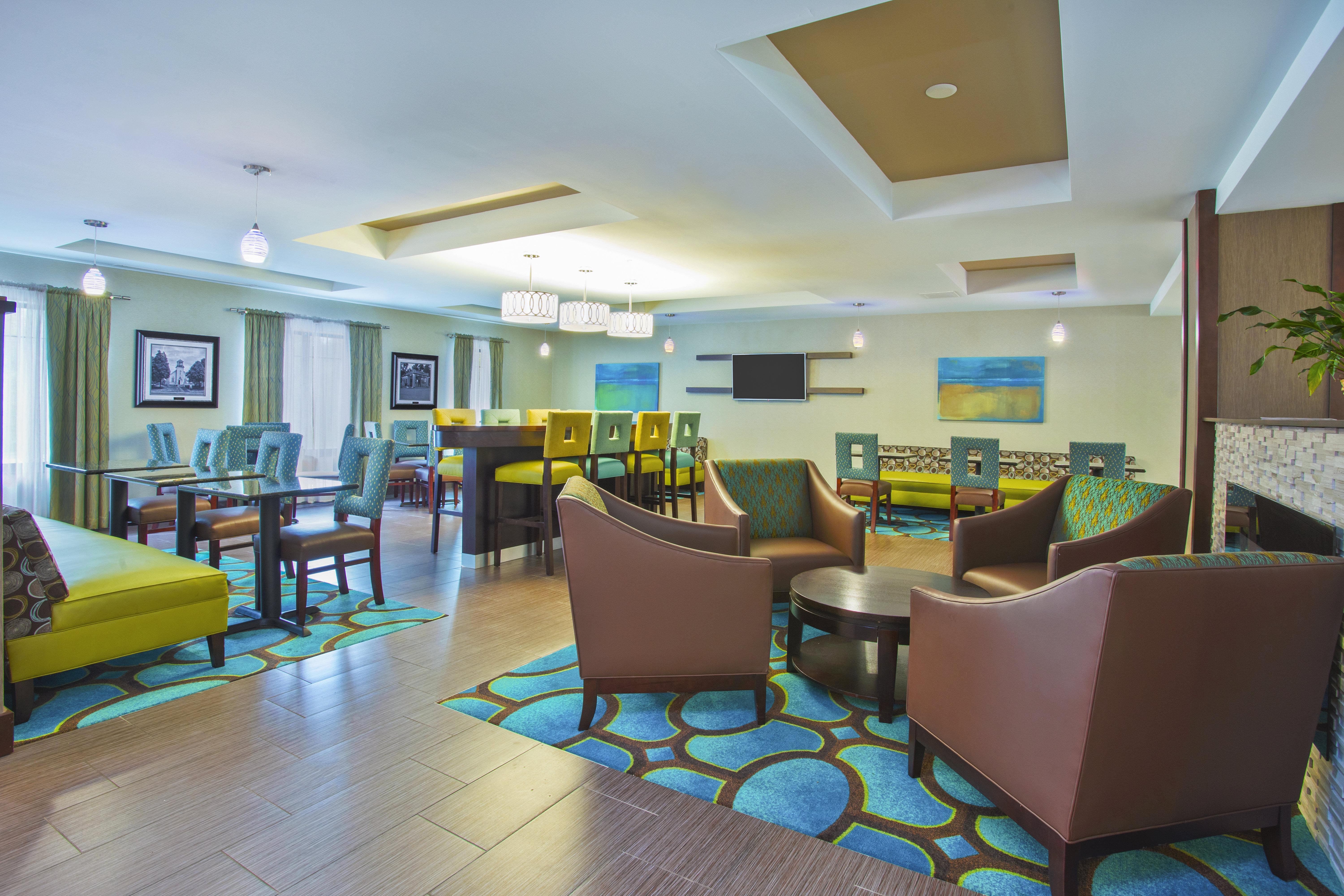 Holiday Inn Express Hastings By Ihg Esterno foto